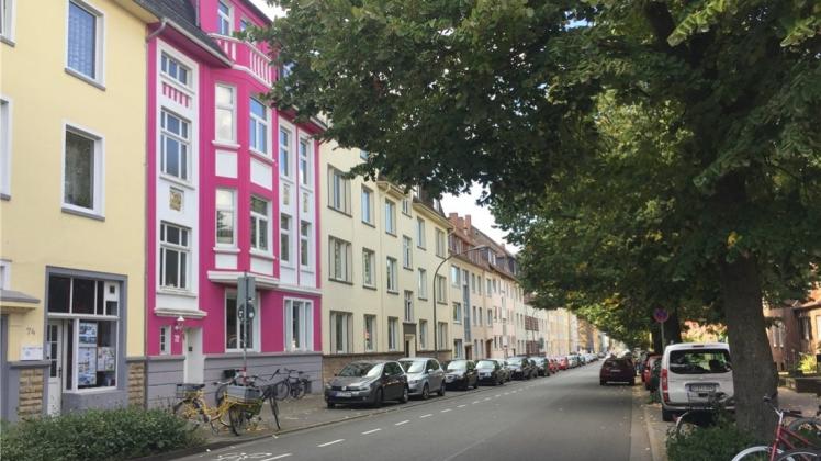 Hier gibt‘s noch viele Häuser energetisch zu sanieren: Im Quartier „Gartlage-Süd“ – hier die Liebigstraße – hat die Stadt mit ihrer Beratung einen Anstoß gegeben und dafür einen Pres bekommen. 