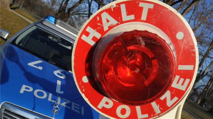 Die Polizei hat am Montag einen betrunkenen Autofahrer in Wildeshausen gestoppt. Symbolfoto: dpa
