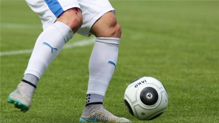 Insgesamt 52 Mal schossen die Spieler in Tschechien beim Elfmeterschießen, bis endlich das Spiel abgepfiffen wurde. Insgesamt 52 Mal schossen die Spieler in Tschechien beim Elfmeterschießen, bis endlich das Spiel abgepfiffen wurde.