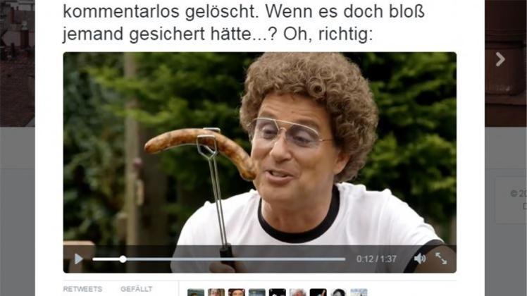 In dem Werbespot von Wiesenhof bewirbt Atze Schröder eine Wurst mit Aussagen, die nach Ansicht des Werberats entwürdigend und diskriminierend sind. In dem Werbespot von Wiesenhof bewirbt Atze Schröder eine Wurst mit Aussagen, die nach Ansicht des Werberats entwürdigend und diskriminierend sind.