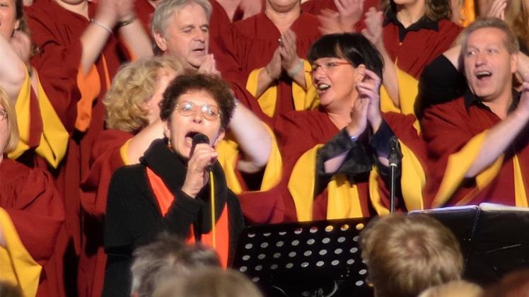 Wieder vereint: Wie bereits 2012 tritt in den kommenden Wochen der Bookholzberger Chor „Together in Unity“ gemeinsam mit dem St.-Jakobi-Gospelchor aus Bremen auf. 