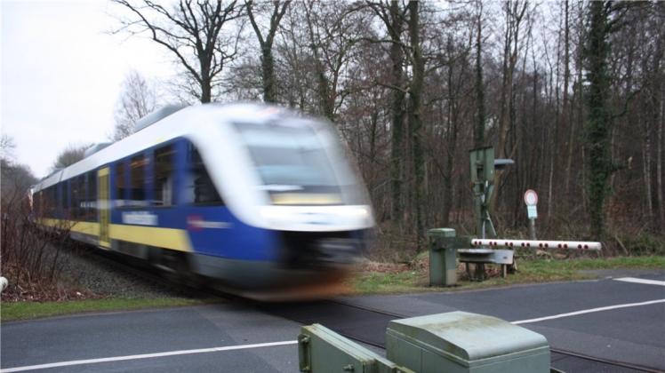 Wegen Bauarbeiten wird es auf der Linie der RS4 einen Ersatzverkehr zwischen Hude und Bremen mit Bussen gaben. Archivfoto: Jens Gehrke