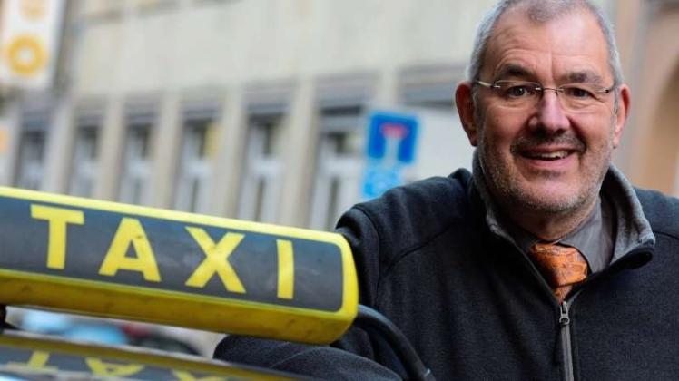 Michael Torloxten fährt seit 36 Jahren Taxi in Osnabrück. 