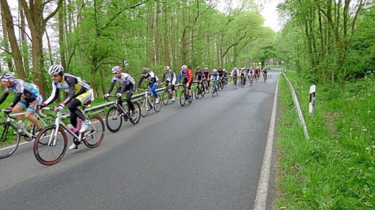 200 bis 300 Teilnehmer, drei verschiedene Streckenlängen: Das sind die einfachen Zutaten für die 23. Auflage der Delmenhorster Radtouristikfahrt (RTF) des RV Uranina am Samstag. 