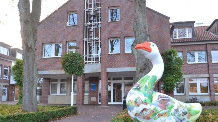 Das Rathaus, Ganderkesees Verwaltungssitz: „Die kommunale Selbstverwaltung ist in Gefahr“, sagt das Bündnis „Prima Klima“. Archivfoto: Thorsten Konkel Das Rathaus, Ganderkesees Verwaltungssitz: „Die kommunale Selbstverwaltung ist in Gefahr“, sagt das Bündnis „Prima Klima“. Archivfoto: Thorsten Konkel