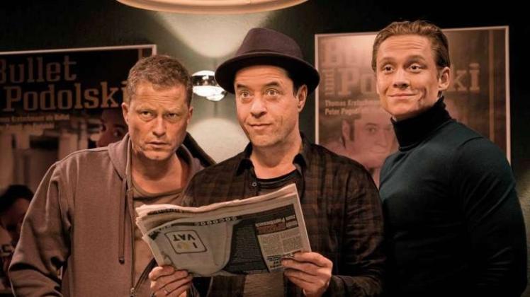 Sie hecken den großen Plan aus: Til Schweiger als Chris (von links), Jan Josef Liefers als Peter und Matthias Schweighöfer als Max in dem Film „Vier gegen die Bank“. Sie hecken den großen Plan aus: Til Schweiger als Chris (von links), Jan Josef Liefers als Peter und Matthias Schweighöfer als Max in dem Film „Vier gegen die Bank“.