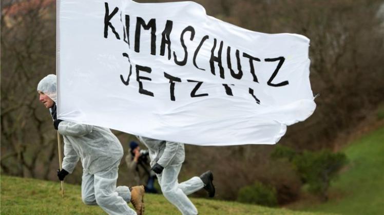 Mehr Einsatz fürs Klima? Lehrer und Schüler können diesen jetzt bei einem Wettbewerb des Bundesumweltministeriums beweisen. Symbolfoto: Sven Hoppe/dpa Mehr Einsatz fürs Klima? Lehrer und Schüler können diesen jetzt bei einem Wettbewerb des Bundesumweltministeriums beweisen. Symbolfoto: Sven Hoppe/dpa