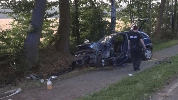 In Harpstedt ist es am Freitagabend zu einem Unfall gekommen, bei dem eine 69-jährige Autofahrerin ums Leben kam. 
