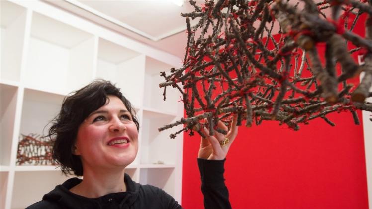 In der Städtischen Galerie Delmenhorst ist derzeit die Ausstellung „Wind zog auf“ von Gabriela Oberkofler zu sehen. 