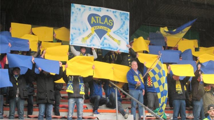 Sie hatten wieder allen Grund zum Jubeln: Die Fans des SV Atlas Delmenhorst freuten sich beim VfL Oldenburg II über den 15. Saisonsieg im 17. Ligaspiel. 