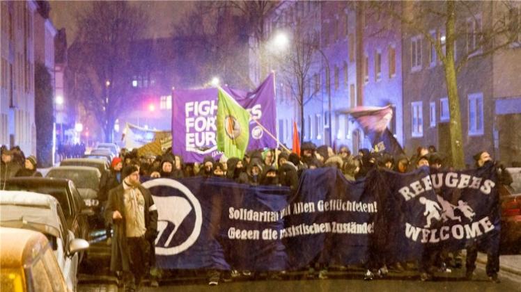 Eine Demonstration gegen eine Infoveranstaltung der Partei „Alternative für Deutschland“ (AfD) zog durch Osnabrück. 
