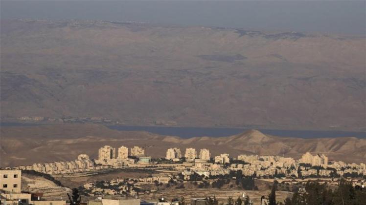 Die israelische Siedlung Ma’ale Adumim von Jerusalem aus gesehen. 