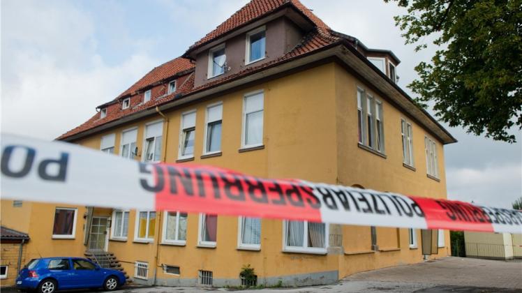 Ein Trio hat einen Brandanschlag auf eine Wohnung von Asylbewerbern in Salzhemmendorf verübt. 