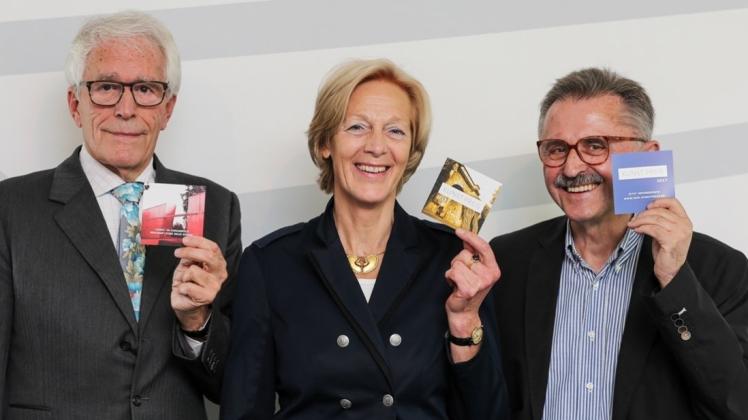 Neuer Kunstpreis: Stifter Hans-Wolf Sievert sowie Ulrike Hamm und Gotthard Czekalla werben. 