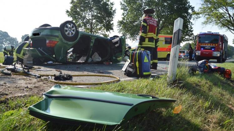Bei einem Unfall nahe Wüsting ist eine 23-jährige Frau schwer verletzt worden. 