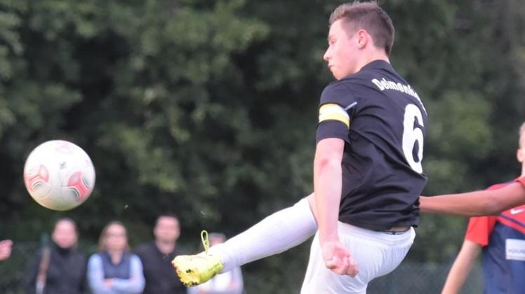 Verletzt und ausgeschieden: Lukas Meinlschmidt von der SG Delmenhorst verlor im Bezirkspokal-Viertelfainel beim JFV Varel. Archivfoto: Tobis Verletzt und ausgeschieden: Lukas Meinlschmidt von der SG Delmenhorst verlor im Bezirkspokal-Viertelfainel beim JFV Varel. Archivfoto: Tobis
