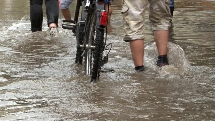 Überschwemmte Straßen in Westercappeln. 