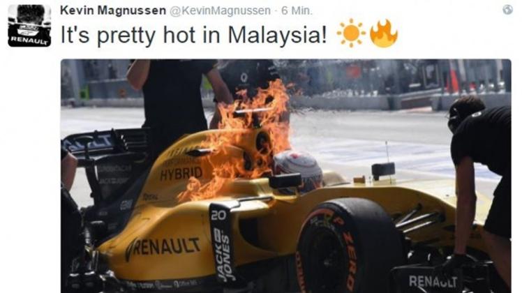Kevin Magnussens Formel 1 Wagen ist beim Training zum Grand Prix in Malaysia in Brand geraten. Der Däne nimmt den Vorfall gelassen. 