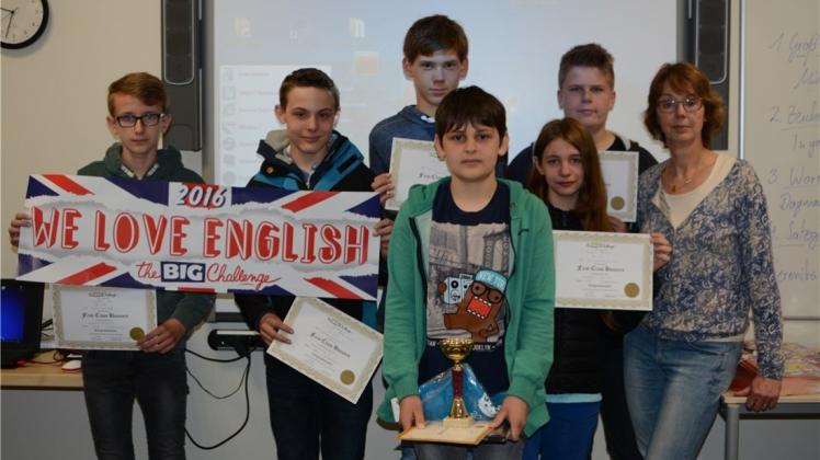 Die Sieger im Englisch-Wettbewerb an der Johannesschule Meppen. 
