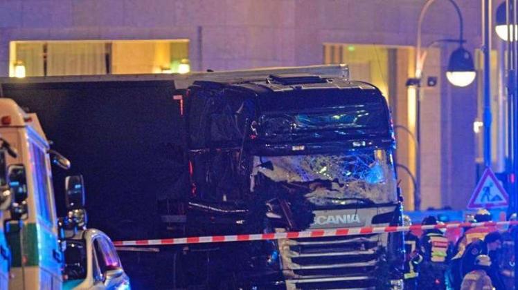 Der Lastwagen, mit dem der mutmaßliche Attentäter Anis Amri auf dem Weihnachtsmarkt bei der Berliner Gedächtniskirche zwölf Menschen tötete. 