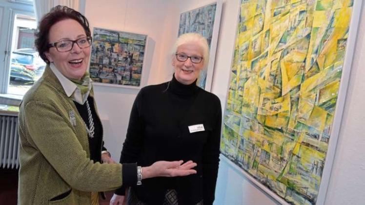 Die Ausstellungen im Haus Müller sind sehr beliebt. Dr. Wiebke Steinmetz (rechts) präsentiert zu den Künstlern ein Sonntagscafé. Archivfoto: Thorsten Konkel