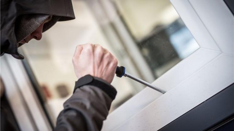 Einbrecher sind in eine Firma an der Steller Straße eingestiegen. Symbolfoto: dpa Einbrecher sind in eine Firma an der Steller Straße eingestiegen. Symbolfoto: dpa