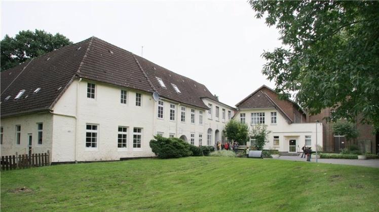 In der Flüchtlingsunterkunft im Kloster Blankenburg in Oldenburg leben mehr als 300 Asylbewerber. 