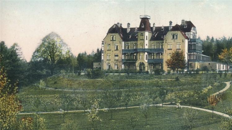 Das Sanatorium auf dem Schledehauser Berg, hier auf einer Aufnahme aus dem Jahr 1908: Auf dem Grundstück sollen neue Häuser errichtet werden. Das Sanatorium auf dem Schledehauser Berg, hier auf einer Aufnahme aus dem Jahr 1908: Auf dem Grundstück sollen neue Häuser errichtet werden.