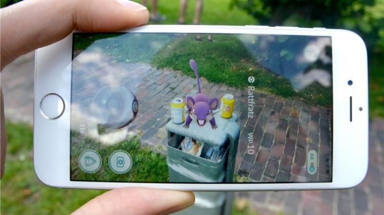 Pokémon Go verursacht ein Müllproblem an der Delmenhorster Stadtkirche. 
