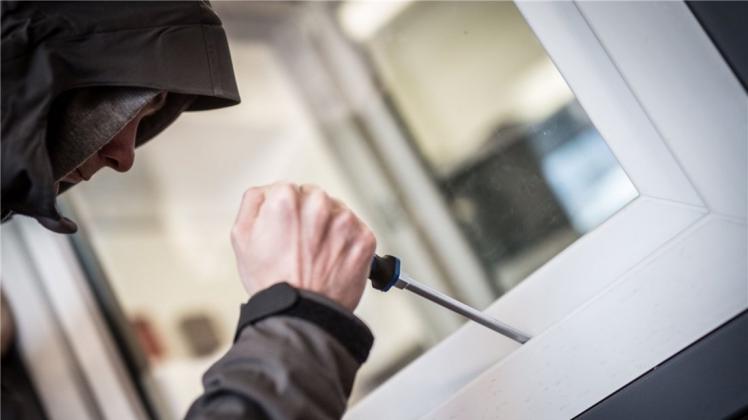 Einbrecher sind in einen Imbiss an der Ahlhorner Straße in Wildeshausen eingestiegen. Symbolfoto: dpa Einbrecher sind in einen Imbiss an der Ahlhorner Straße in Wildeshausen eingestiegen. Symbolfoto: dpa
