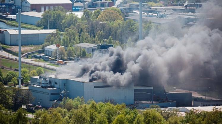 Bei dem Brand einer Recyclinganlage im Osnabrücker Stadtteil Hafen handelt es sich nicht um Brandstiftung. Das bestätigt das Ermittlungsergebnis der Polizei. 