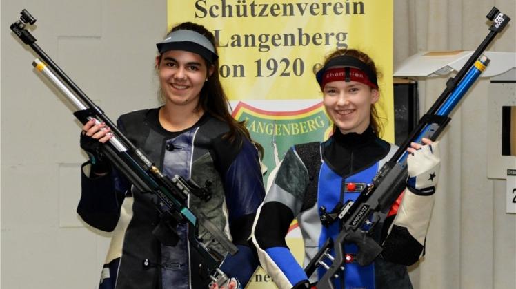 Das Langenberger Duo für die DM: Saskia Wintermann und Stine Gode vertreten ihren Verein in Garching. 