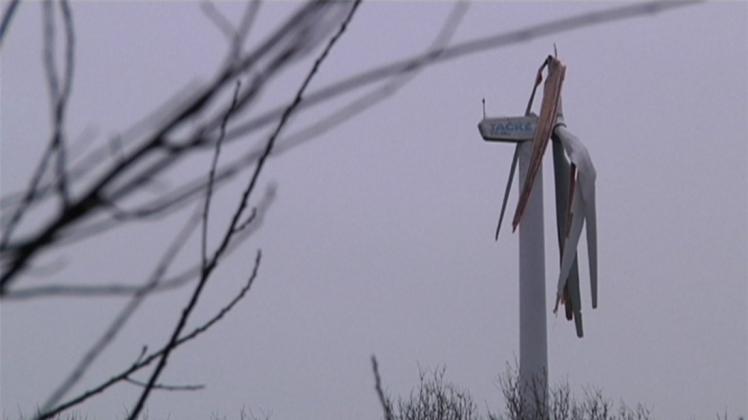 Eine Windkraftanlage ist in einem Windpark bei Dörpen beschädigt worden. 