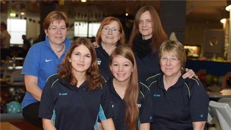 Auf Erfolgskurs: (hinten von links) Susanne Habich-Falke, Christa Proschek und Gardy Niemann sowie (unten von links) Jennifer Fritzsch, Jennifer Sprick und Birgit Knospe. Auf Erfolgskurs: (hinten von links) Susanne Habich-Falke, Christa Proschek und Gardy Niemann sowie (unten von links) Jennifer Fritzsch, Jennifer Sprick und Birgit Knospe.