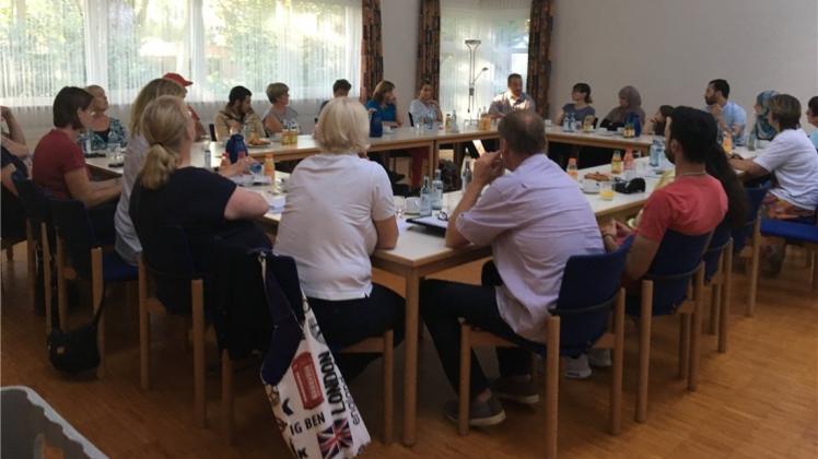 Beim Austauschtreffen des SKM in Geeste haben Ehrenamtliche aus der Flüchtlingshilfe über ihre Erfahrungen gesprochen. 