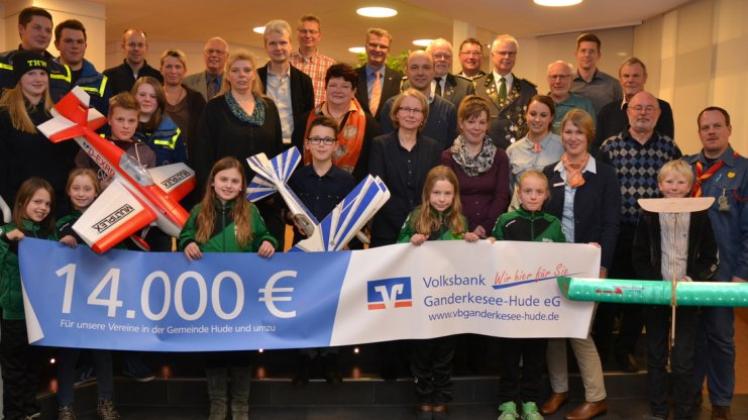 Volksbank GanderkeseeHude spendet 14.000 DKO