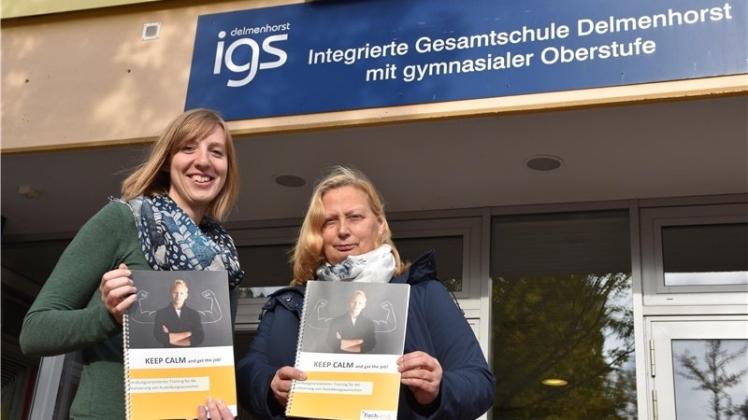 Stephanie Lübbers (links) und Silvia Rößger von Fachwerk haben das Berufsorientierungsprogramm an der IGS begleitet. 