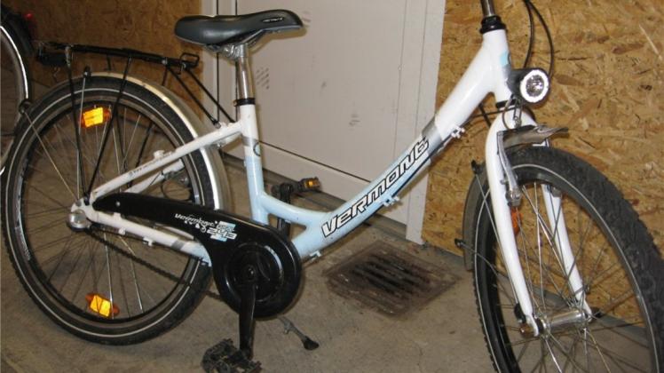 Das abgebildete Fahrrad konnte die Polizei bei einer Personenkontrolle sicherstellen. Das Rad wurde vermutlich gestohlen. 