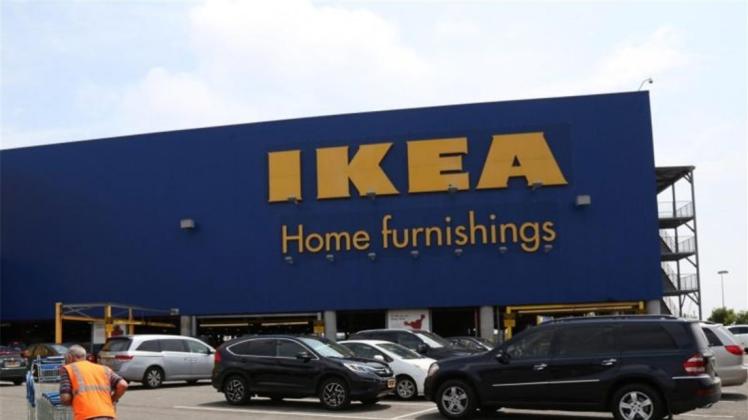 Ikea-Möbelhaus im New Yorker Stadtteil Brooklyn: Nach dem Tod mehrerer Kleinkinder rufen die Schweden in den USA und Kanada rund 36 Millionen Kommoden zurück. 