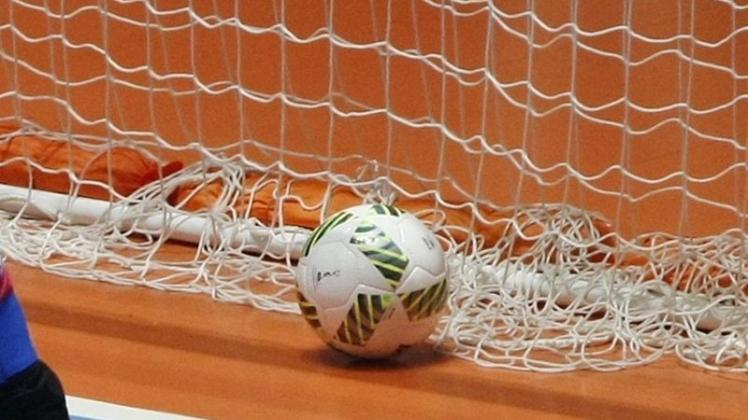 Am Samstag wird in der Stadionhalle die erste Herren-Kreismeisterschaft im Futsal ausgetragen. 