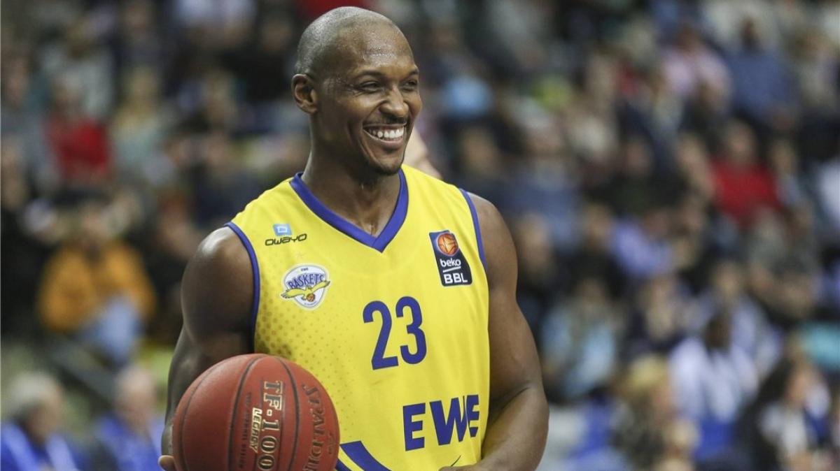 Ricky Paulding verlängert bei EWE Baskets DKO