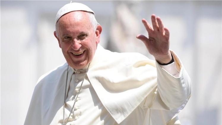 Der Papst lädt Obdachlose nach Rom ein. 