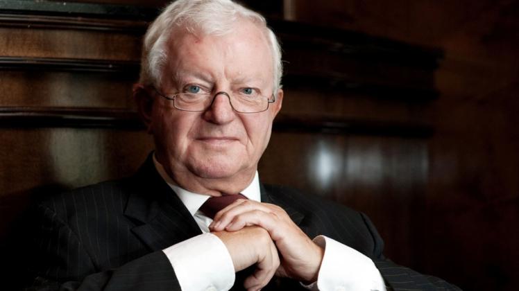Der Präsident des Deutschen Roten Kreuzes (DRK), Rudolf Seiters, spricht am Dienstag, 1. März, in Ganderkesee über die Situation der Flüchtlinge. Der Präsident des Deutschen Roten Kreuzes (DRK), Rudolf Seiters, spricht am Dienstag, 1. März, in Ganderkesee über die Situation der Flüchtlinge.