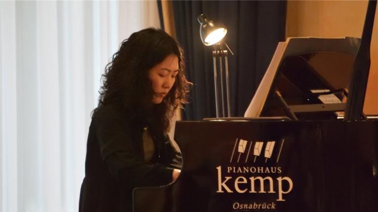 Hohes musikalisches Niveau: Die Pianistin Seiko Tsukamoto spielt Themen aus Werken von Brahms und Schumann. 