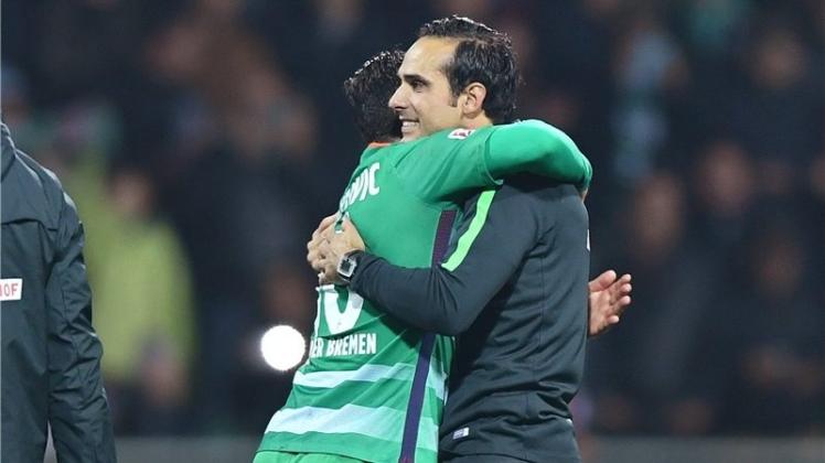 Zuversichtlich nach Leipzig: Werder-Trainer Alexander Nouri (rechts) und Zlatko Junuzovic. Zuversichtlich nach Leipzig: Werder-Trainer Alexander Nouri (rechts) und Zlatko Junuzovic.