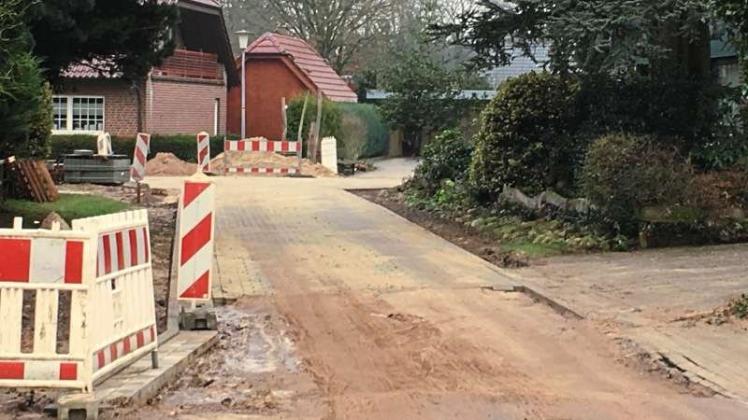 Anfang Januar sollen die Restarbeiten am Holzweg in Sögel abgeschlossen sein. Anfang Januar sollen die Restarbeiten am Holzweg in Sögel abgeschlossen sein.