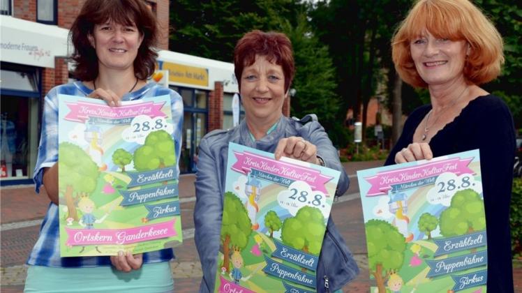 Bereiten das Kreis-Kinderkulturfest vor: (v.l.): Susanne Hollinden, Bärbel van Lengen und Hille Krenz. Bereiten das Kreis-Kinderkulturfest vor: (v.l.): Susanne Hollinden, Bärbel van Lengen und Hille Krenz.