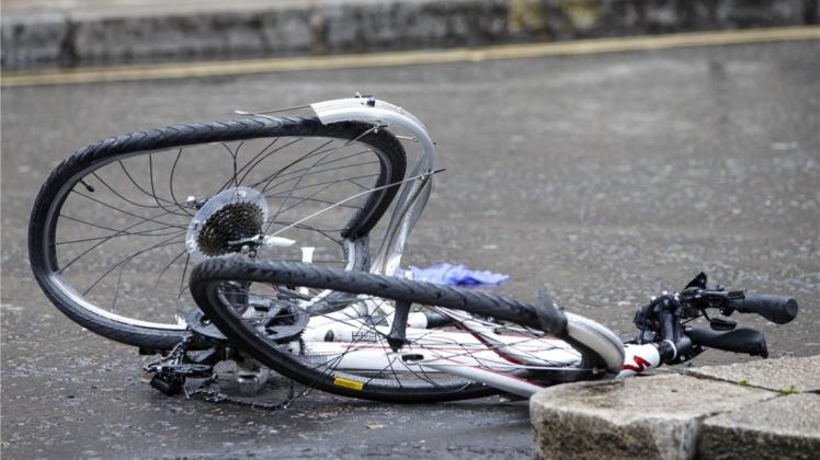 Zwei Radfahrerinnen sind bei Verkehrsunfällen am Donnerstag verletzt worden, eine davon schwer. Symbolfoto: imago/ZUMA Press