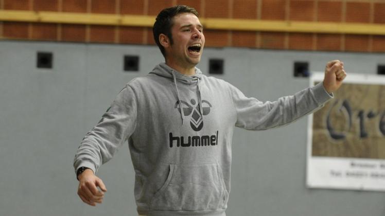 Freute sich über eine starke Leistung seines Teams: Maik Haverkamp, Trainer der Landesliga-Handballerinnen des TV Neerstedt. 