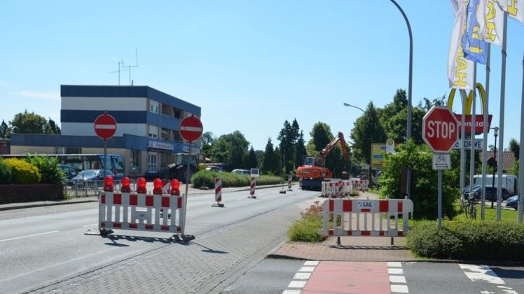 Tiefbauarbeiten der Stadtwerke Bramsche führen voraussichtlich bis zum 27. Juli zu einer halbseitigen Sperrung der Osnabrücker Straße. 
